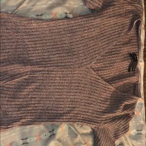 Short Sleeve Tight Fitting Crop Top